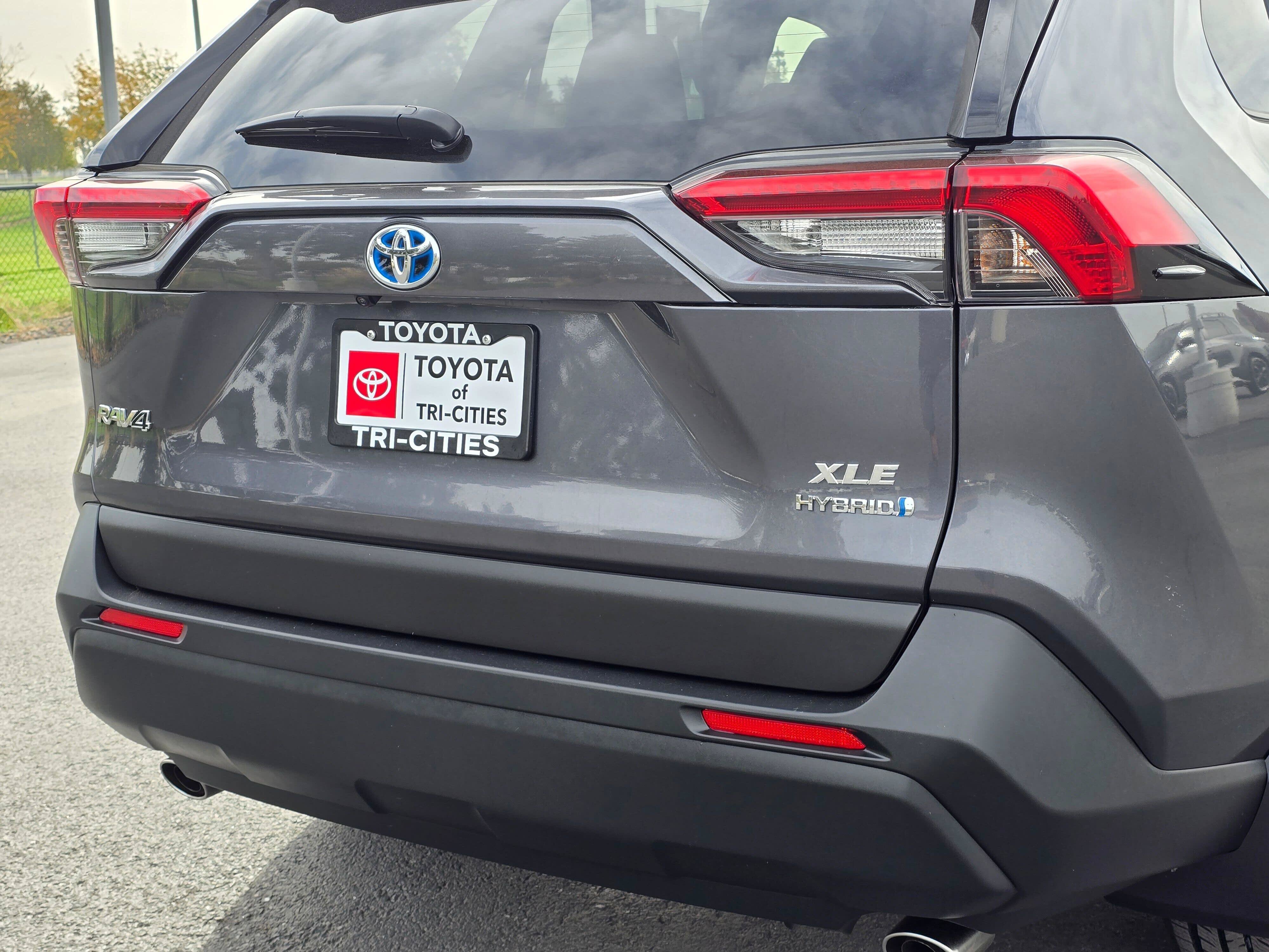 Certified 2024 Toyota RAV4 XLE w/ Convenience Package AWD/4WD image 13