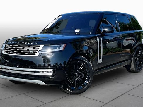 Used 2023 Land Rover Range Rover Autobiography AWD/4WD image 2