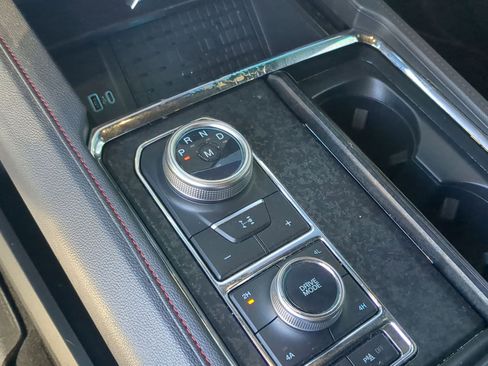 Used 2024 Ford Expedition Max Limited image 19