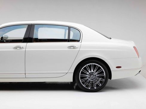 Used 2009 Bentley Flying Spur Flying Spur Speed image 19
