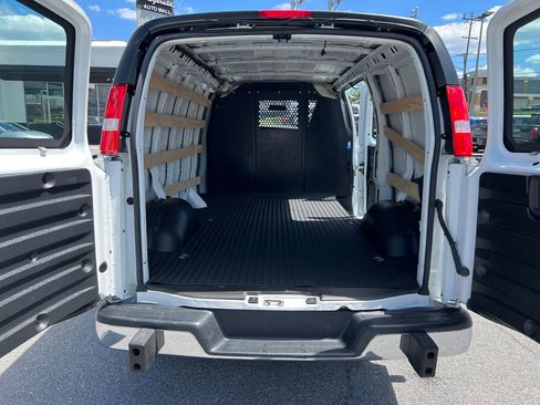 Used 2025 GMC Savana 2500 w/ Driver Convenience Package RWD image 20