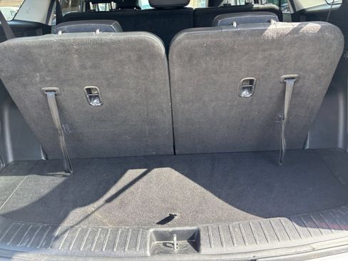 Used 2024 Kia Sorento S FWD image 31