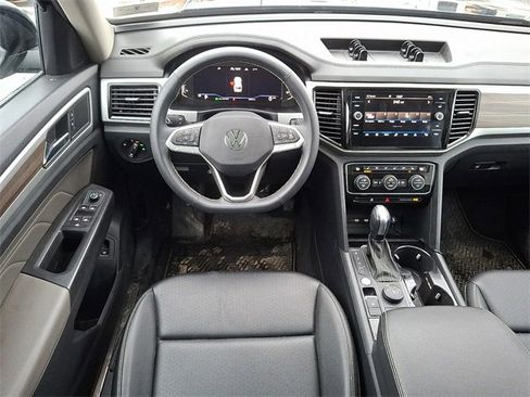 Used 2023 Volkswagen Atlas SEL image 12