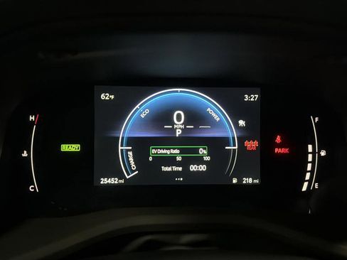 Used 2025 Toyota Camry SE FWD image 21