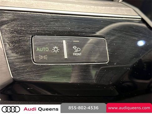 Certified 2023 Audi e-tron Premium Plus w/ Premium Plus Package image 21