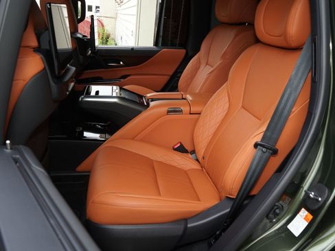 Used 2026 Lexus LX 700h Ultra Luxury image 22