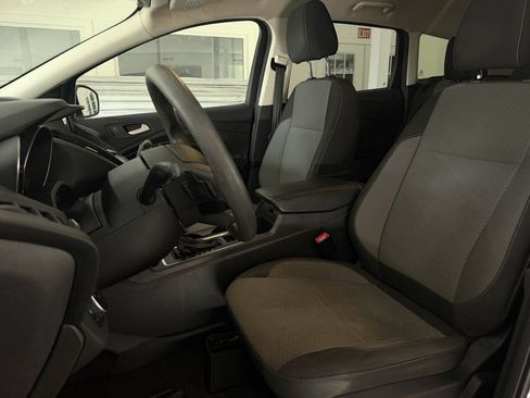 Used 2017 Ford Escape SE w/ Equipment Group 201A AWD/4WD image 13