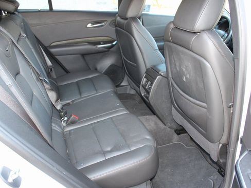 Used 2023 Cadillac XT4 Sport image 18