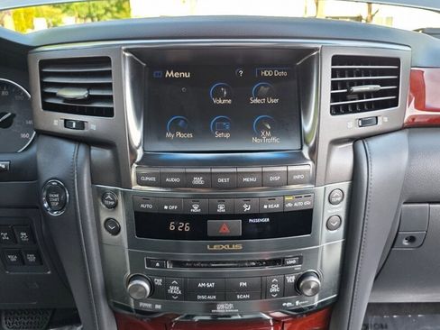 Used 2009 Lexus LX 570 4WD image 38