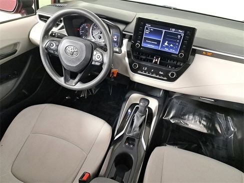 Used 2022 Toyota Corolla LE image 15