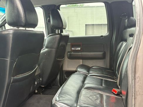 Used 2005 Ford F150 Lariat AWD/4WD image 26