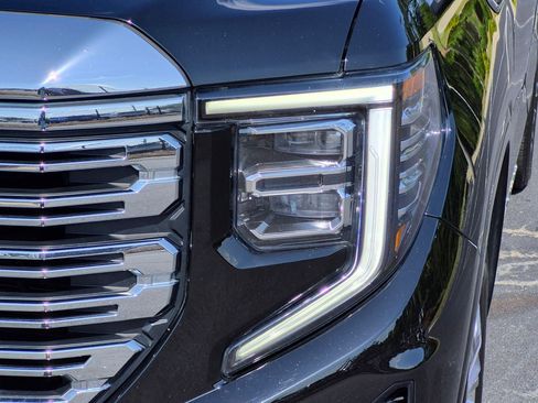 Used 2024 GMC Sierra 1500 Denali AWD/4WD image 6