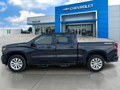 Used 2023 Chevrolet Silverado 1500 Custom AWD/4WD image 8