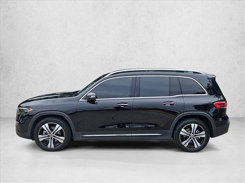 Certified 2023 Mercedes-Benz EQB 300 4MATIC w/ Exclusive Package image 8
