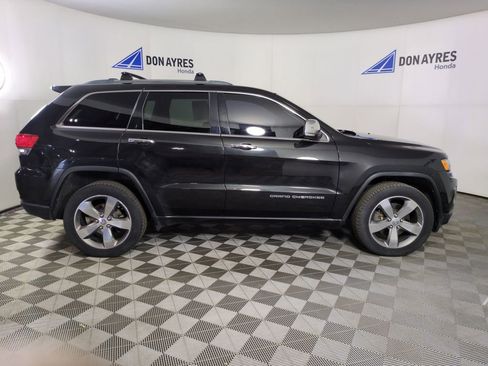Used 2015 Jeep Grand Cherokee Limited w/ Luxury Group II image 6