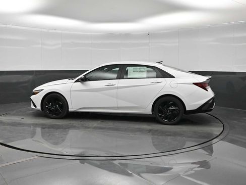 New 2026 Hyundai Elantra Sport FWD image 5