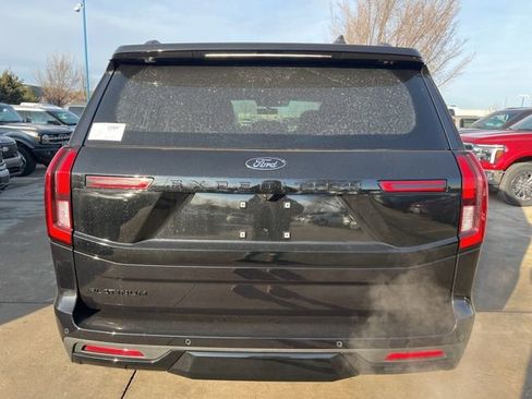 New 2026 Ford Expedition Platinum w/ Stealth Appearance Package image 4