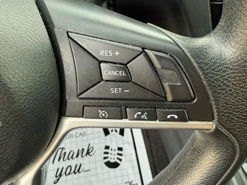 Used 2017 Nissan Rogue S FWD image 17