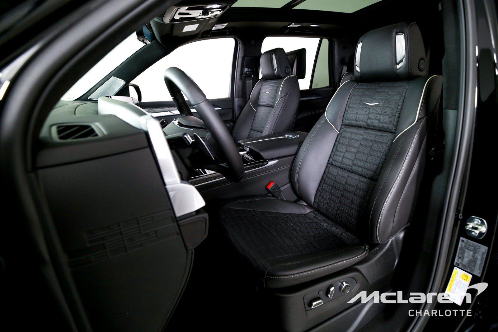 Used 2026 Cadillac Escalade V w/ LPO, ONYX Package AWD/4WD image 11