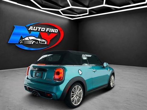 Used 2017 MINI Cooper S FWD image 2