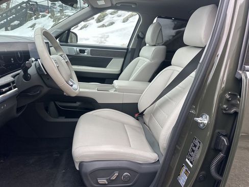 Used 2024 Hyundai Santa Fe Limited image 14