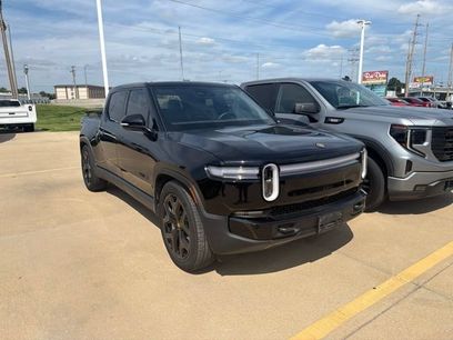 Used 2025 Rivian R1T Adventure