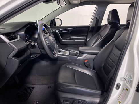 Used 2023 Toyota RAV4 XLE Premium FWD image 12