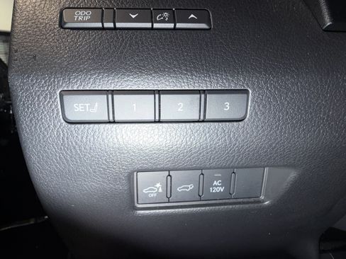 Used 2024 Lexus GX 550 w/ Cold Area Package AWD/4WD image 20