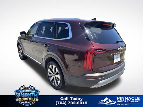 Used 2022 Kia Telluride EX w/ EX Premium Package FWD image 7