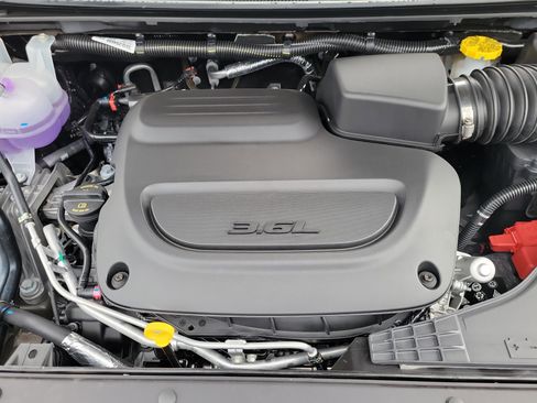 Used 2026 Chrysler Pacifica Select w/ S Appearance Package image 26