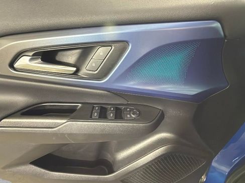 Used 2025 Chevrolet Equinox EV LT w/ Convenience Package image 24