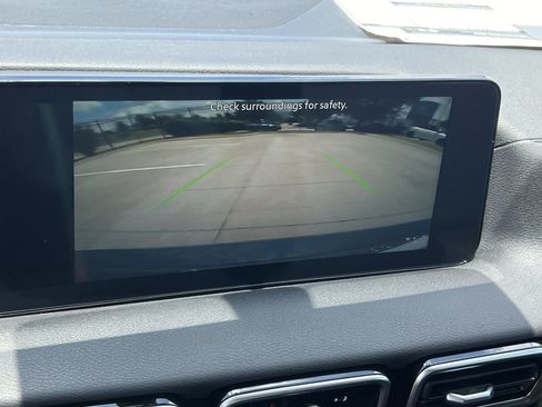 New 2026 Nissan Sentra SR w/ Floor Mat Package FWD image 11