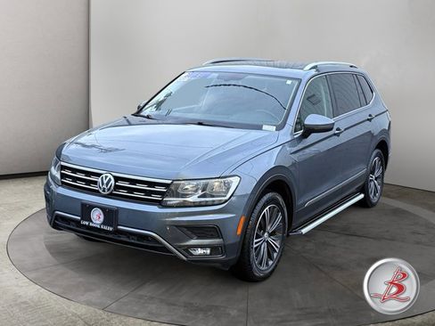 Used 2019 Volkswagen Tiguan SEL image 3