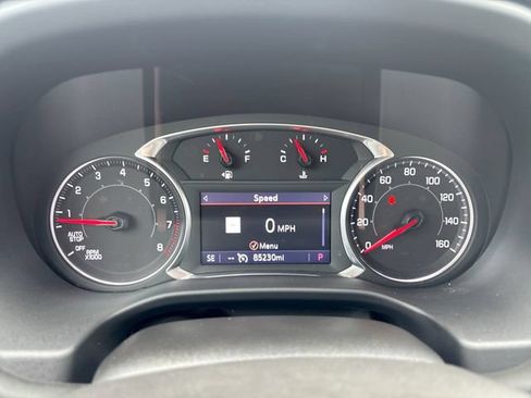 Used 2021 GMC Acadia SLT FWD image 15