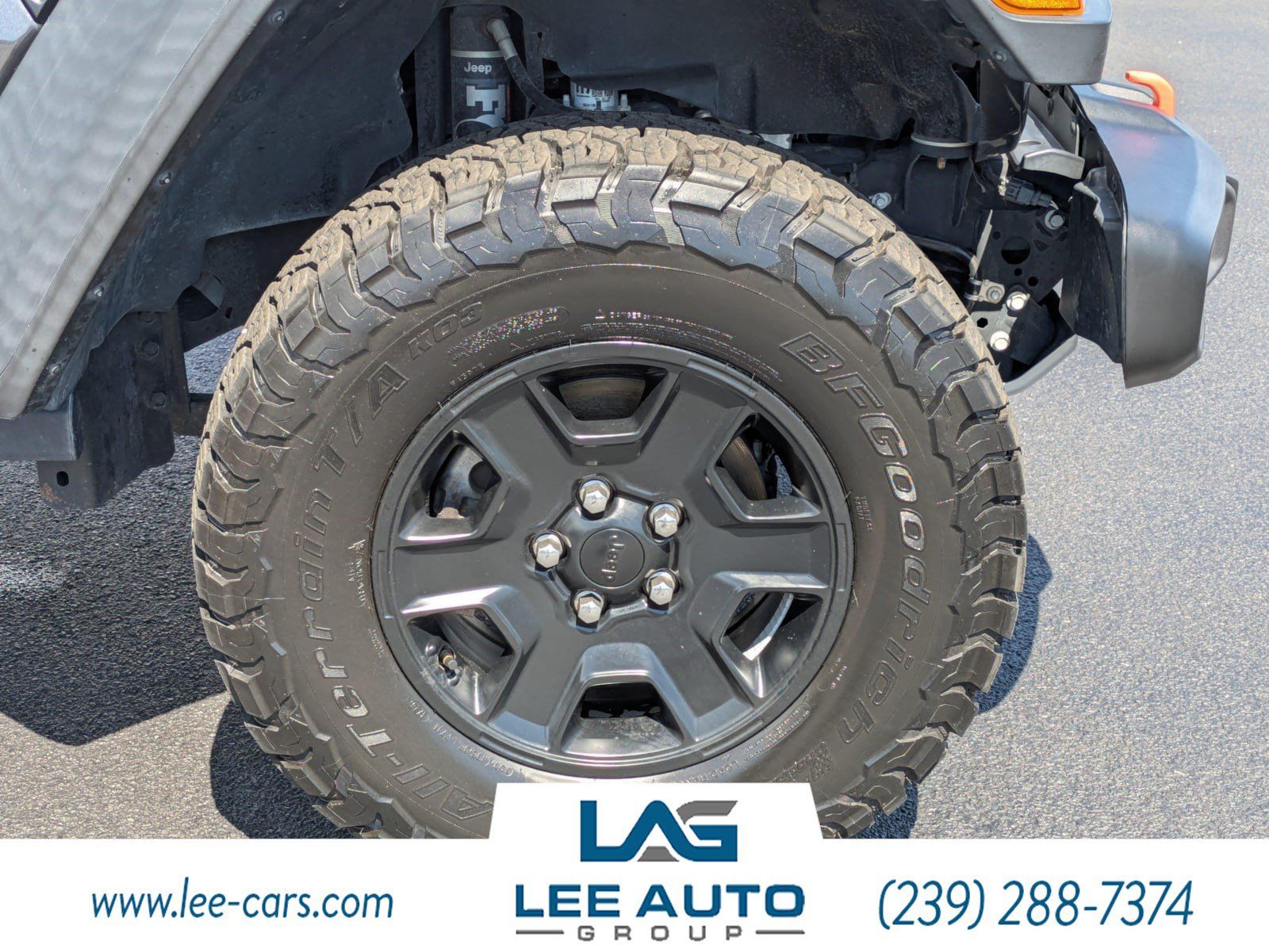 Used 2022 Jeep Gladiator Mojave w/ LED Lighting Group AWD/4WD image 9