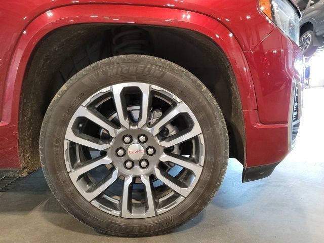 Used 2021 GMC Acadia Denali w/ Denali Technology Package AWD/4WD image 17