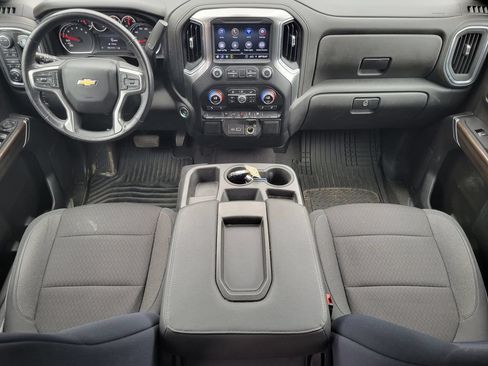 Used 2022 Chevrolet Silverado 1500 LT AWD/4WD image 25