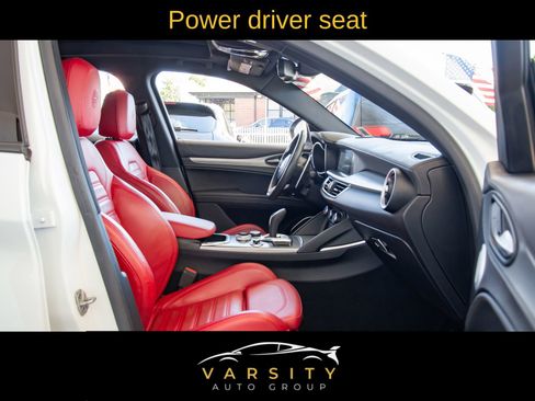 Used 2022 Alfa Romeo Stelvio Veloce image 25