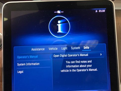 Used 2022 Mercedes-Benz C 300 4MATIC Sedan image 41