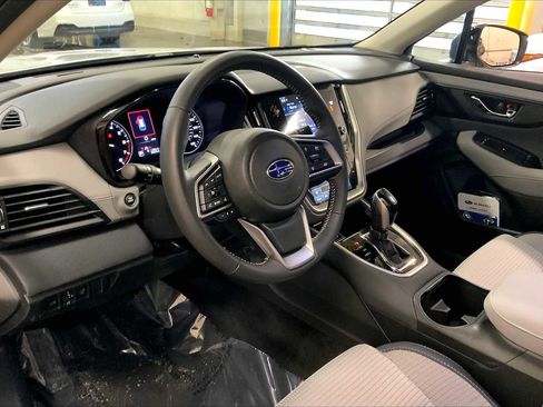 Used 2025 Subaru Outback Premium image 17
