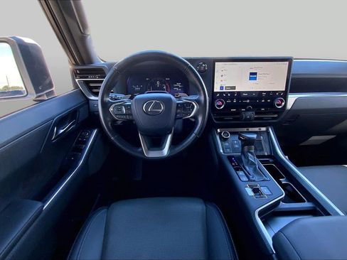 Used 2024 Lexus GX 550 w/ Accessory Package (Z1) AWD/4WD image 6