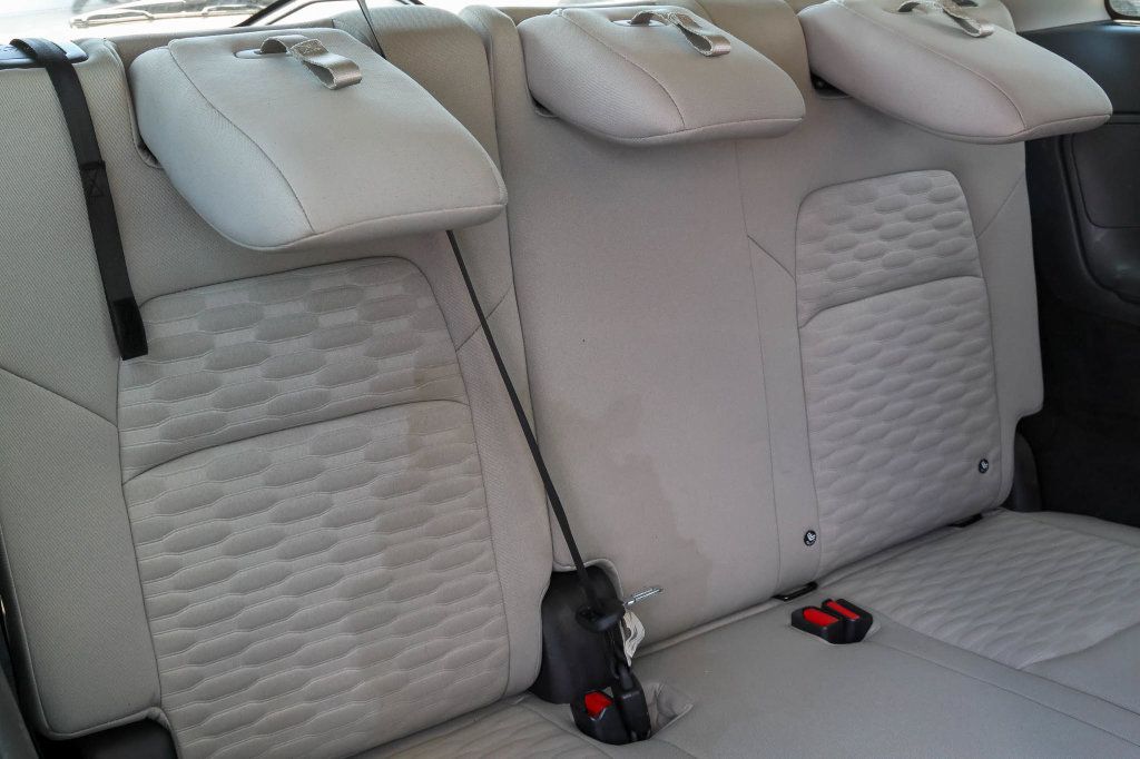 Used 2022 Nissan Pathfinder SV AWD/4WD image 19