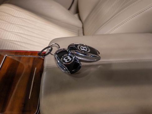 Used 2021 Bentley Flying Spur W12 AWD/4WD image 13