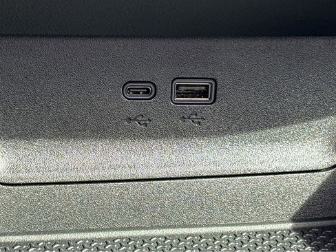 Certified 2025 Chevrolet Equinox LT image 31