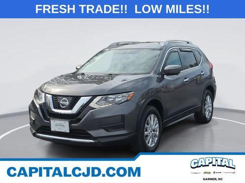 Used 2017 Nissan Rogue SV w/ Sun & Sound Touring Package image 1