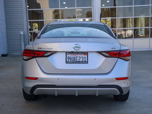 Used 2023 Nissan Sentra SV FWD image 5