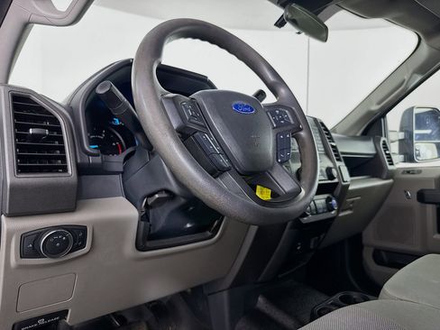 Used 2022 Ford F350 XL w/ Power Equipment Group image 20