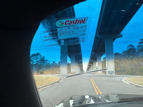 Used 2010 Dodge Challenger SRT8 image 23