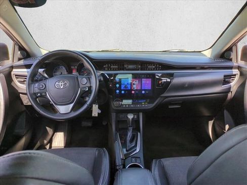 Used 2015 Toyota Corolla S image 16
