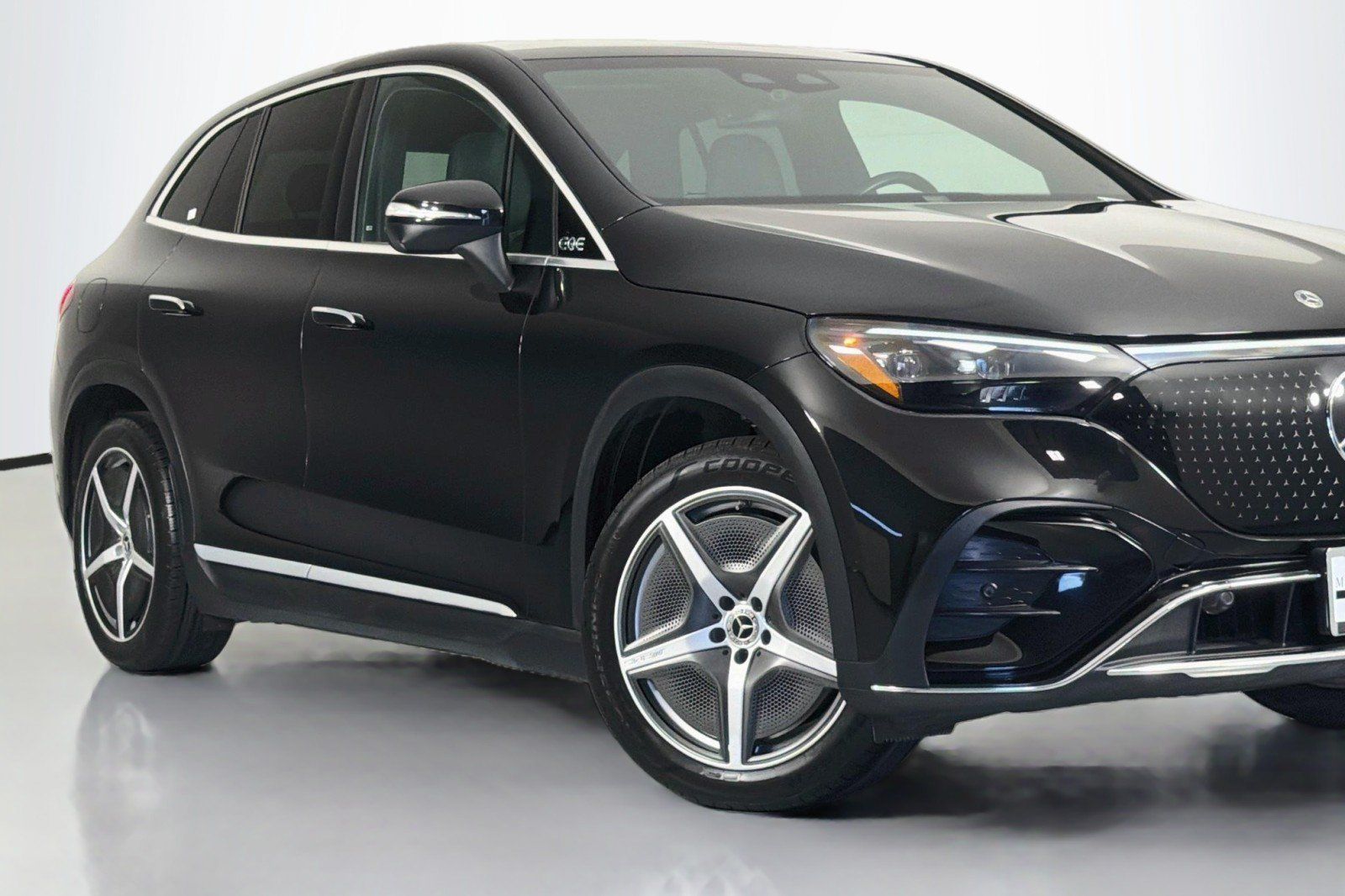 Certified 2023 Mercedes-Benz EQE 350+ 4MATIC SUV w/ AMG Line Exterior Package image 14